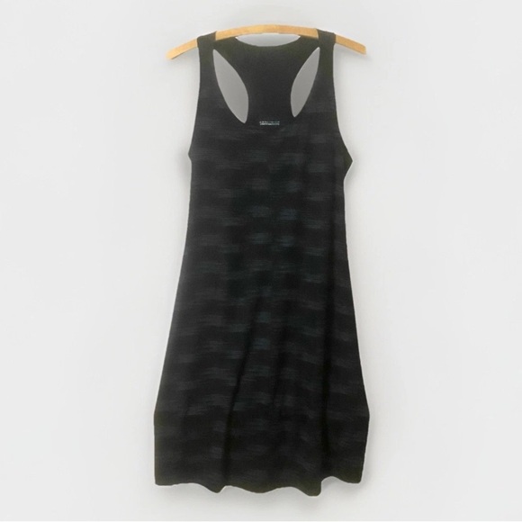 Columbia Tennis Black Dress Omniwick Advanced Evaporation Built In Support S - Picture 1 of 11
